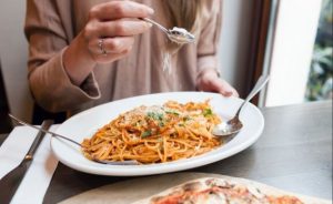 단백질과 탄수화물을 섞어 먹어도 될까?