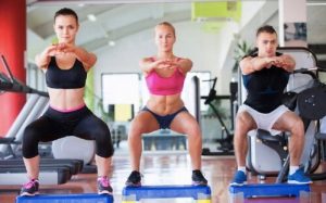 스쿼트를 할 때 흔히 하는 실수 6가지