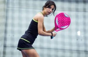 패들 라켓을 올바르게 쥐는 방법