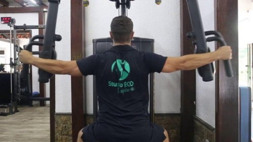 능형근을 단련하고 유연하게 해주는 운동