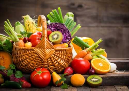 운동선수에게 과일을 섭취하는 것의 중요성