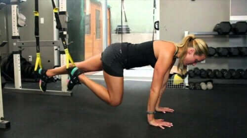 TRX를 활용한 서스펜션 기반 복부 트레이닝