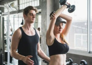 피트니스 룸에서 부상을 예방하기 위한 팁