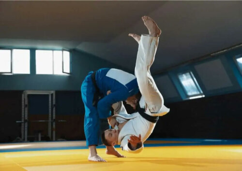 접촉 스포츠에서 부상 예방하기